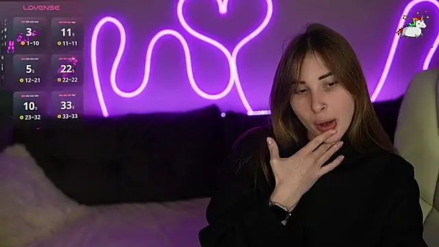 JennyyLuv online show from November 29, 8:12 pm