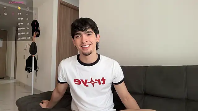 Snapshot of zenn_rush1 chatting on September 15, 1:44 pm zenn rush1 online show from September 15, 1:44 pm