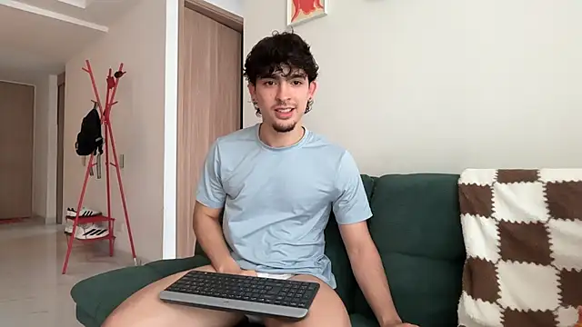 Snapshot of zenn_rush1 chatting on July 13, 2:09 pm zenn rush1 online show from July 13, 2:09 pm