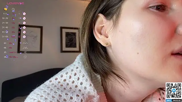 Maria Bowie online show from March 14, 11:11 pm