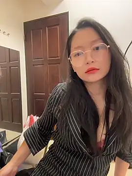 wt0314 online show from June 1, 2:46 am
