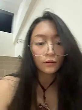 wt0314 online show from June 1, 2:52 pm