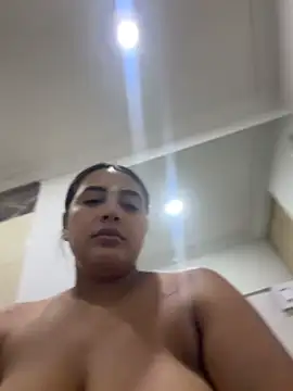 Snapshot of julietha_taylor chatting on June 13, 3:37 am julietha taylor online show from June 13, 3:37 am