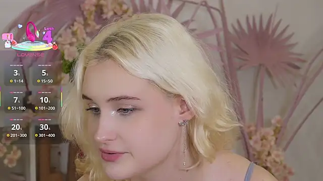 Snapshot of tiffannyjons chatting on October 26, 6:03 pm tiffannyjons online show from October 26, 6:03 pm