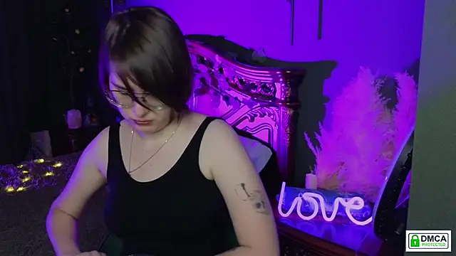 Funny bunnyy online show from February 10, 11:55 pm