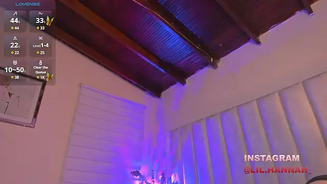 lil hanna18 online show from February 5, 11:34 am