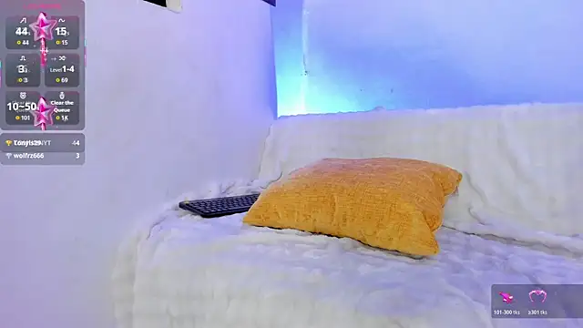 lil hanna18 online show from June 25, 4:34 am