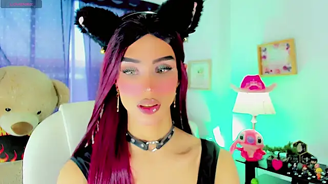 Snapshot of dollswit01 chatting on February 9, 4:29 pm dollswit01 online show from February 9, 4:29 pm