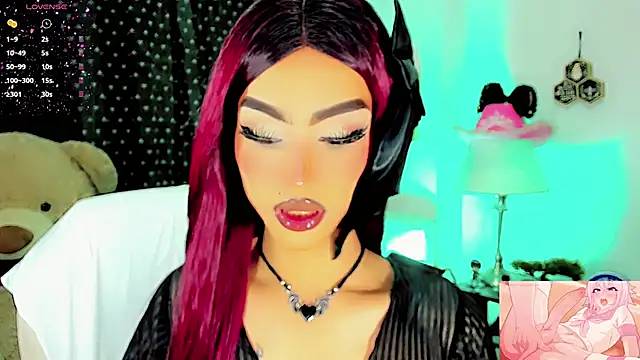 Snapshot of dollswit01 chatting on March 20, 3:23 am dollswit01 online show from March 20, 3:23 am