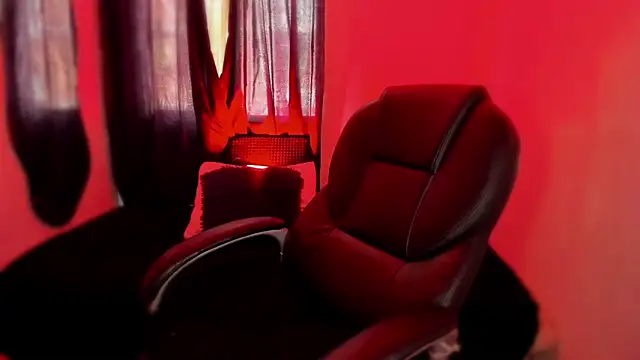 isabelithaa online show from May 6, 2:55 pm