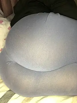 Snapshot of Sexyass242 chatting on May 6, 6:24 pm Sexyass242 online show from May 6, 6:24 pm