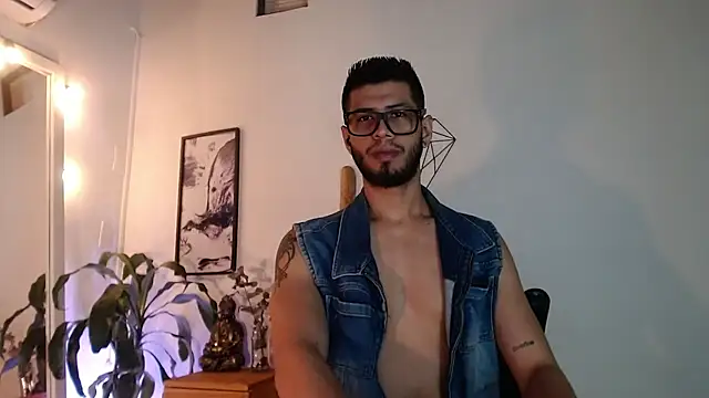 Colby brown03 online show from May 20, 3:02 am