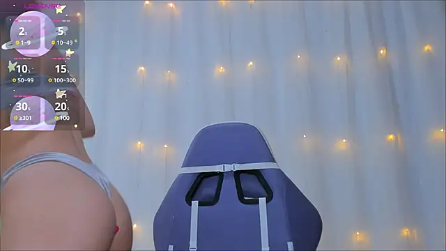 Snapshot of AnneGagner chatting on February 18, 10:03 pm AnneGagner online show from February 18, 10:03 pm