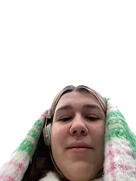 SuzieMurray online show from March 4, 8:24 am