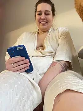 SuzieMurray online show from November 11, 12:27 pm