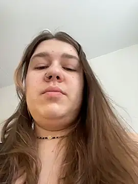 SuzieMurray online show from February 20, 8:16 am