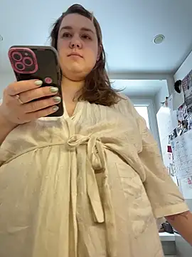 SuzieMurray online show from March 1, 8:27 am