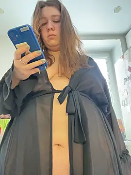 SuzieMurray online show from March 12, 8:31 am