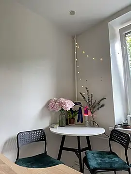 SuzieMurray online show from June 28, 8:42 am