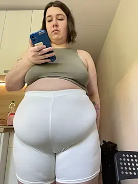 SuzieMurray online show from July 9, 8:18 am