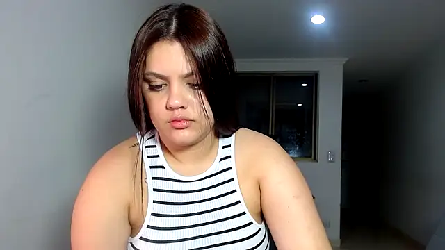 Snapshot of kimberlyhills1 chatting on December 13, 5:38 am kimberlyhills1 online show from December 13, 5:38 am