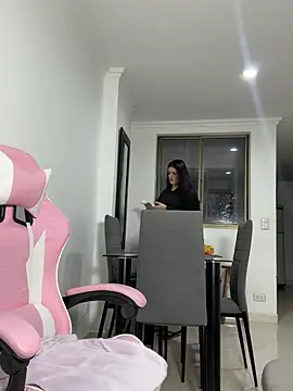 Snapshot of kimberlyhills1 chatting on March 10, 8:01 pm kimberlyhills1 online show from March 10, 8:01 pm