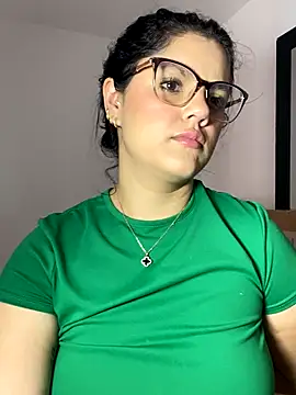 Snapshot of kimberlyhills1 chatting on October 21, 7:36 pm kimberlyhills1 online show from October 21, 7:36 pm