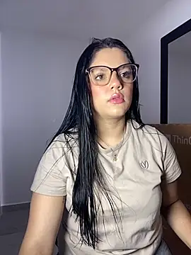 Snapshot of kimberlyhills1 chatting on October 24, 6:48 pm kimberlyhills1 online show from October 24, 6:48 pm