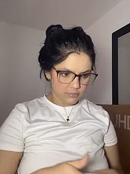 Snapshot of kimberlyhills1 chatting on November 24, 8:19 pm kimberlyhills1 online show from November 24, 8:19 pm