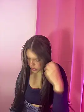 Snapshot of kimberlyhills1 chatting on December 18, 8:26 pm kimberlyhills1 online show from December 18, 8:26 pm