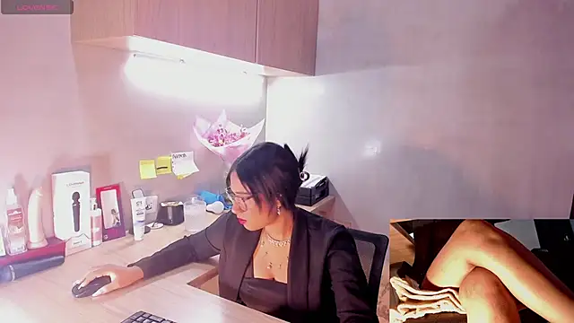 Laurentdupont04 online show from February 24, 3:23 am