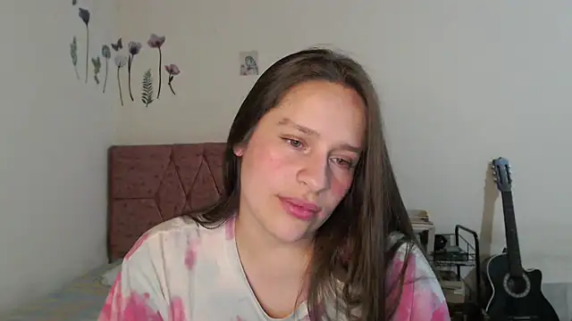 Snapshot of Serenity chatting on April 9, 12:43 am Serenity online show from April 9, 12:43 am