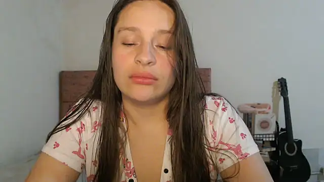 Snapshot of Serenity chatting on June 21, 12:02 am Serenity online show from June 21, 12:02 am