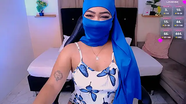 Snapshot of Kendra_Kait chatting on June 7, 11:25 am Kendra Kait online show from June 7, 11:25 am