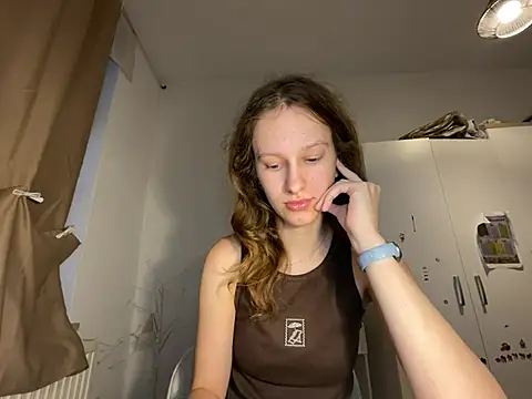 Snapshot of Eva_Angel3 chatting on August 1, 7:24 pm Eva Angel3 online show from August 1, 7:24 pm