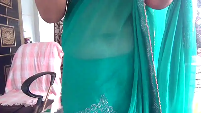 Snapshot of sexy-honey09 chatting on November 30, 7:56 am sexy-honey09 online show from November 30, 7:56 am