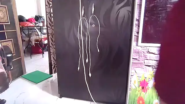 sexy-honey09 online show from December 20, 6:31 am