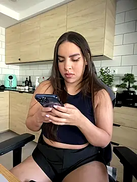 brazilianbbinuk online show from November 25, 2:06 pm