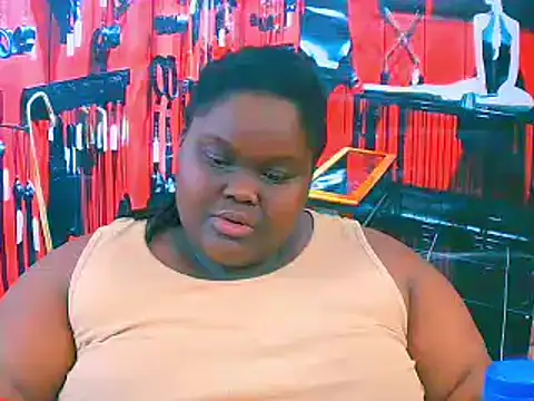 EbonyHotBuns online show from October 28, 9:28 pm