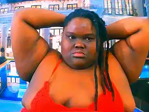 Snapshot of EbonyHotBuns chatting on May 6, 6:46 pm EbonyHotBuns online show from May 6, 6:46 pm