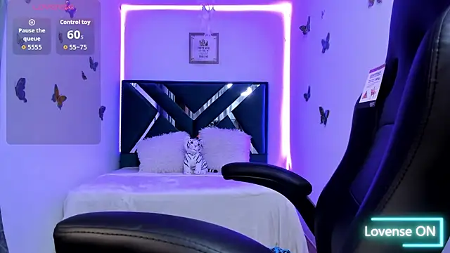 Dana martinezz online show from November 25, 8:09 pm