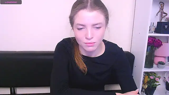 MissOliviaa  online show from February 14, 7:59 am
