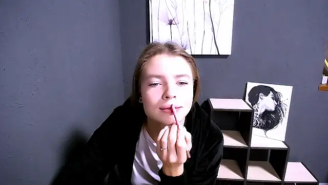 MissOliviaa  online show from November 8, 7:41 am