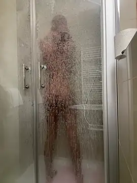 Snapshot of AlyssaHottv_ chatting on February 14, 9:13 am AlyssaHottv online show from February 14, 9:13 am