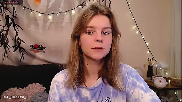 Moona xx online show from December 14, 9:45 pm