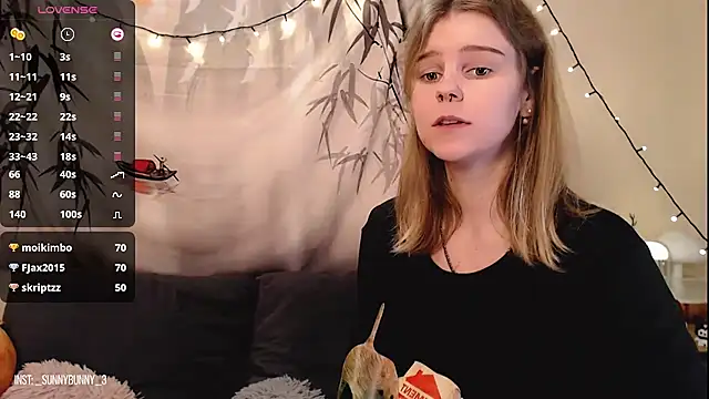 Moona xx online show from December 27, 5:42 am