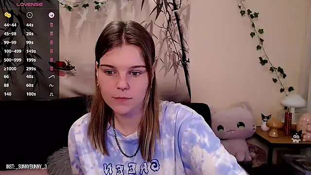 Moona xx online show from March 8, 10:45 pm