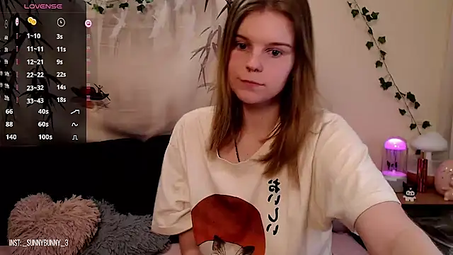 Moona xx online show from March 10, 9:51 pm