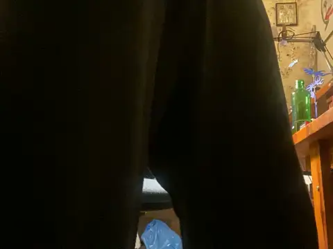 Snapshot of otikatseikaip3r chatting on October 14, 11:49 pm otikatseikaip3r online show from October 14, 11:49 pm