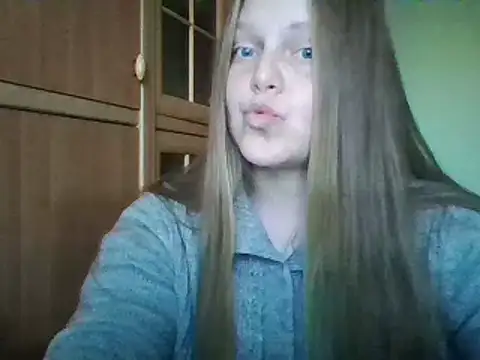 Evasapples online show from December 14, 1:49 pm